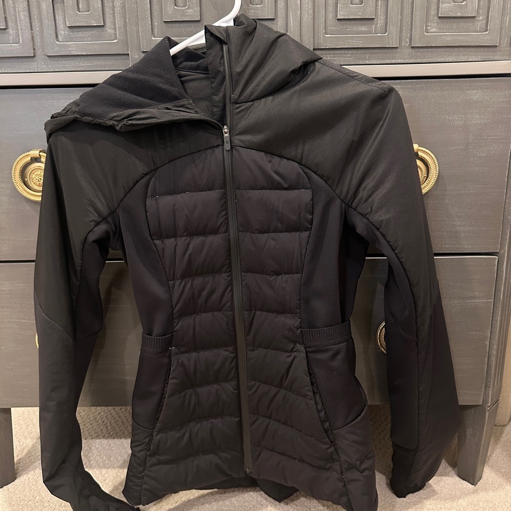 ♡ $70/ Lulu LIKE NEW jacket